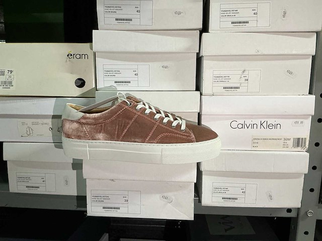 Partij diverse viavai/steve madden/calvin klein etc schoenen (69x) - afbeelding 11 van  32