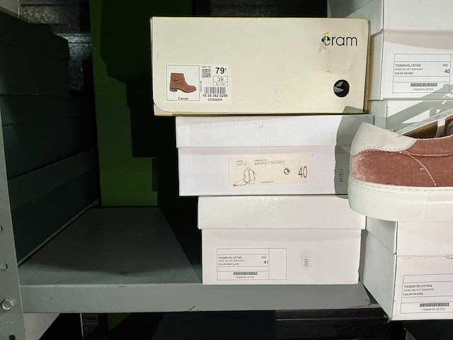 Partij diverse viavai/steve madden/calvin klein etc schoenen (69x) - afbeelding 14 van  32