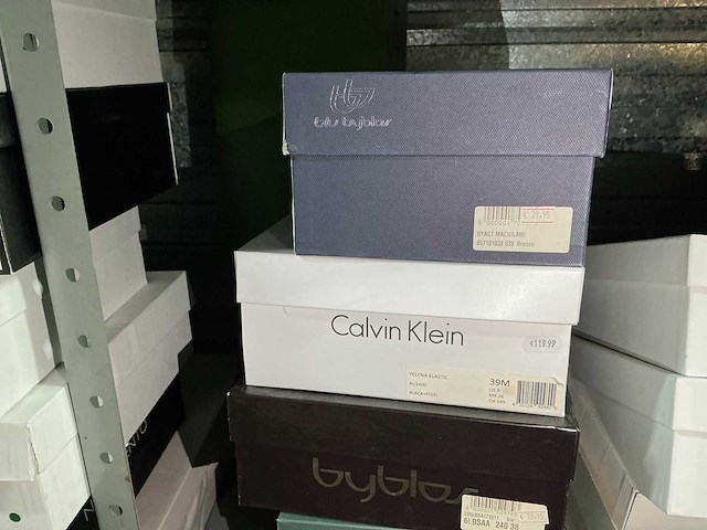 Partij diverse viavai/steve madden/calvin klein etc schoenen (69x) - afbeelding 16 van  32