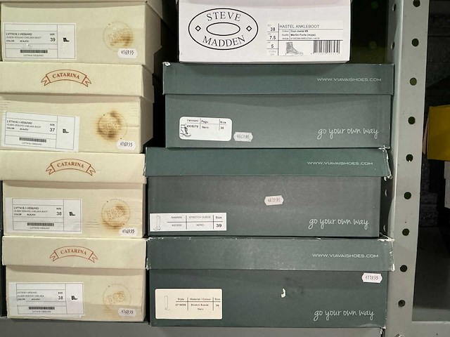 Partij diverse viavai/steve madden/calvin klein etc schoenen (69x) - afbeelding 19 van  32