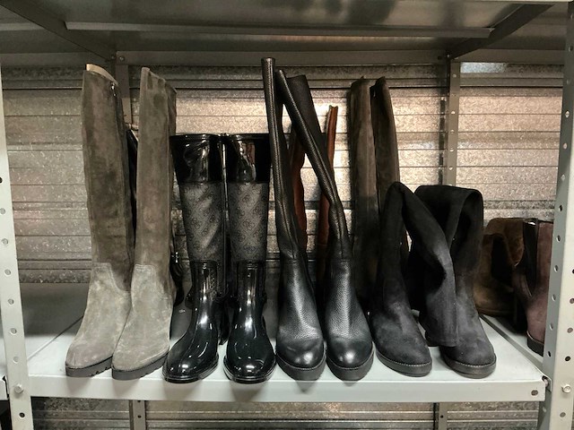 Partij diverse viavai/steve madden/calvin klein etc schoenen (69x) - afbeelding 27 van  32