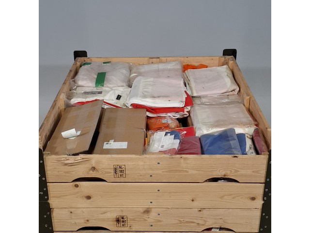 Partij diverse vlaggen, o.a. shipmate - afbeelding 2 van  7