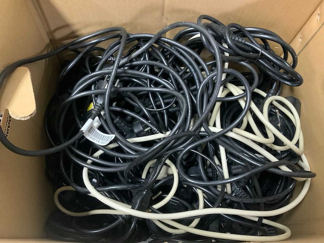 Partij diverse voedingkabels - afbeelding 9 van  10