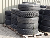 Partij diverse vrachtwagenbanden op velg, o.a michelin, o.a xzl - afbeelding 18 van  23