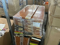 Partij diverse wandplanken (100x) - afbeelding 1 van  5