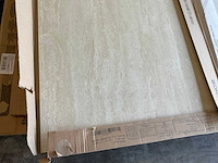 Partij diverse wandtegel 60x120 cm ca 21 m² - afbeelding 1 van  4