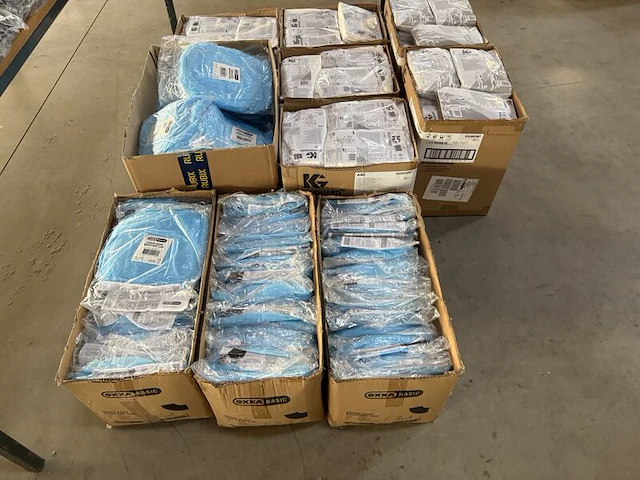 Partij diverse wegwerp werkkleding, o.a. microgard, 3m - afbeelding 4 van  15