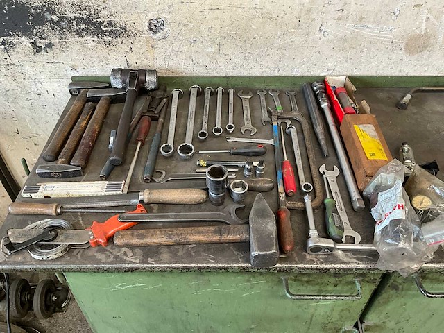 Partij diverse werkbankgereedschappen - afbeelding 1 van  8