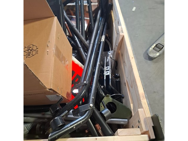 Partij diverse werkplaats inventaris - afbeelding 4 van  9