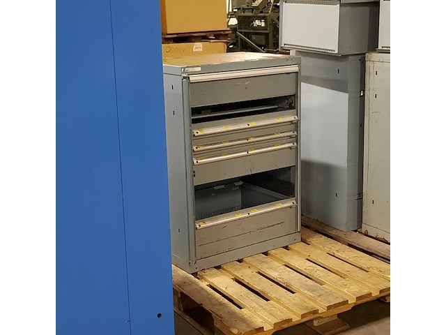 Partij diverse werkplaatsinventaris, o.a lista - afbeelding 3 van  13