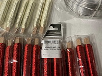 Partij diverse wikkeldraad, aluminium wire & glitterkits. (134x) - afbeelding 16 van  23