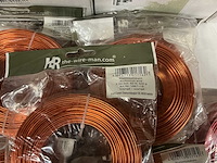 Partij diverse wikkeldraad, aluminium wire & glitterkits. (134x) - afbeelding 20 van  23