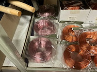 Partij diverse wikkeldraad, aluminium wire & glitterkits. (134x) - afbeelding 22 van  23