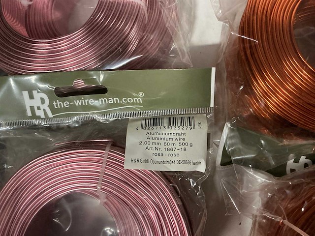 Partij diverse wikkeldraad, aluminium wire & glitterkits. (134x) - afbeelding 23 van  23