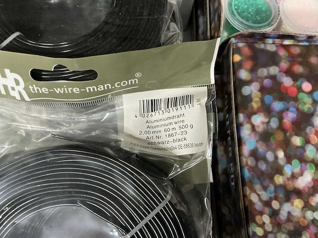 Partij diverse wikkeldraad, aluminium wire & glitterkits. (134x) - afbeelding 9 van  23