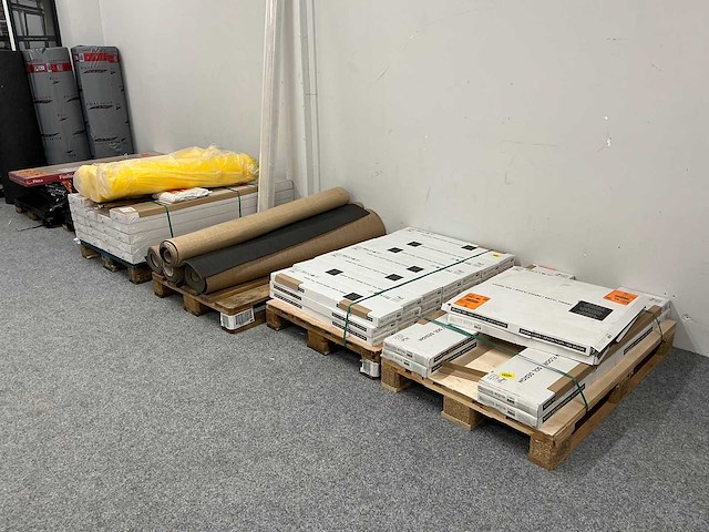 Partij diverse winkelvoorraad - afbeelding 1 van  5