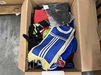 Partij diverse winter accessoires o.a adidas/bartz/etc (67x) - afbeelding 1 van  4