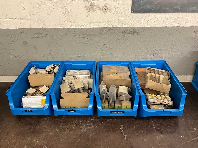 Partij diverse zekeringen - afbeelding 6 van  12