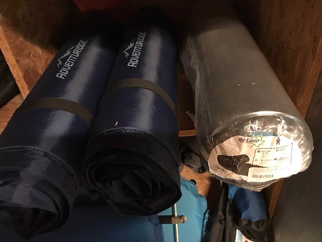 Partij diverse zelfopblazende matrassen (29x) - afbeelding 5 van  14