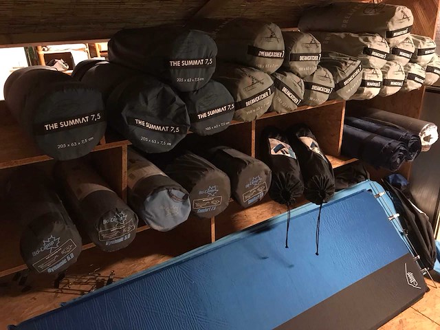 Partij diverse zelfopblazende matrassen (29x) - afbeelding 7 van  14