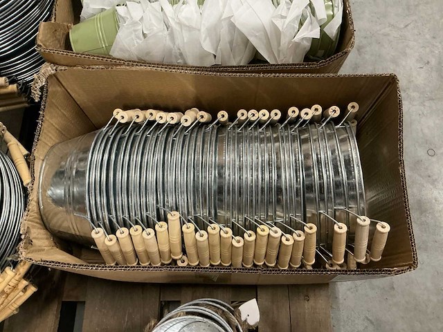 Partij diverse zinc buckets (260x) - afbeelding 6 van  12