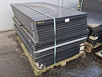 Partij diverse zonnepanelen op 5x pallet - afbeelding 2 van  11