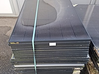 Partij diverse zonnepanelen op 5x pallet - afbeelding 3 van  11