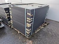 Partij diverse zonnepanelen op 5x pallet - afbeelding 4 van  11