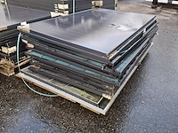 Partij diverse zonnepanelen op 5x pallet - afbeelding 8 van  11