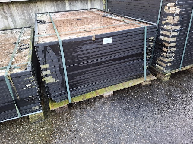 Partij diverse zonnepanelen op 6x pallet - afbeelding 3 van  8