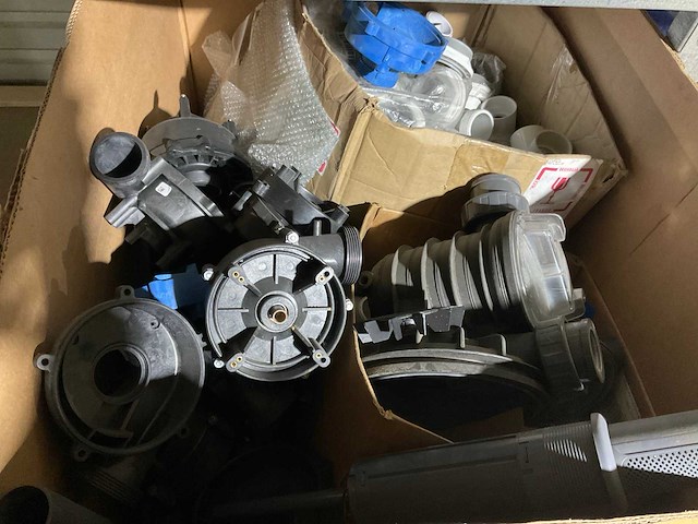 Partij diverse zwembad installatiemateriaal - afbeelding 4 van  4