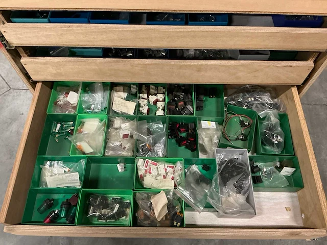 Partij diverse - afbeelding 32 van  42
