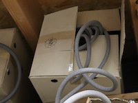 Partij diversen bestaande uit o.a. coroplast awx celband 9 x 4 mm, verzinkt staaldraad & draadnagels - afbeelding 5 van  16