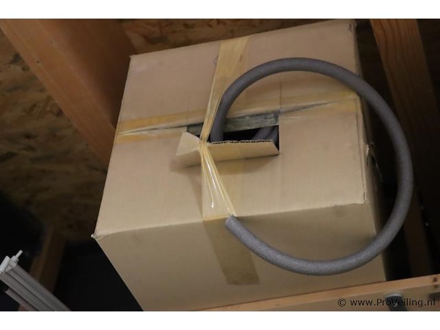 Partij diversen bestaande uit o.a. coroplast awx celband 9 x 4 mm, verzinkt staaldraad & draadnagels - afbeelding 6 van  16