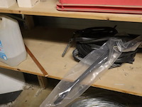 Partij diversen bestaande uit o.a. coroplast awx celband 9 x 4 mm, verzinkt staaldraad & draadnagels - afbeelding 11 van  16