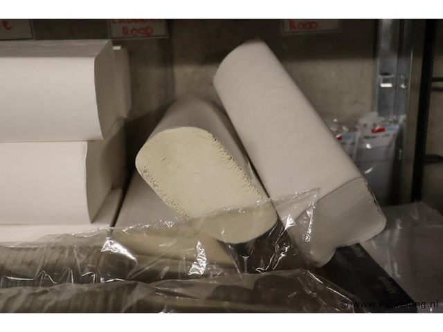 Partij diversen bestaande uit o.a. goldplast cocktail glazen, notitieblokken & papieren handdoeken - afbeelding 5 van  6