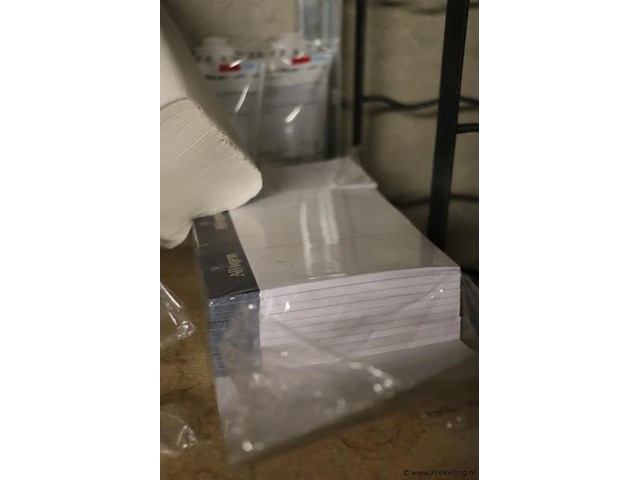 Partij diversen bestaande uit o.a. goldplast cocktail glazen, notitieblokken & papieren handdoeken - afbeelding 6 van  6