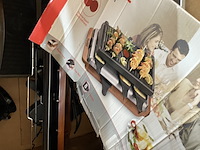 Partij diversen, bestaande uit o.a. koelkast, bureaustoel en gereedschapskisten - afbeelding 13 van  13