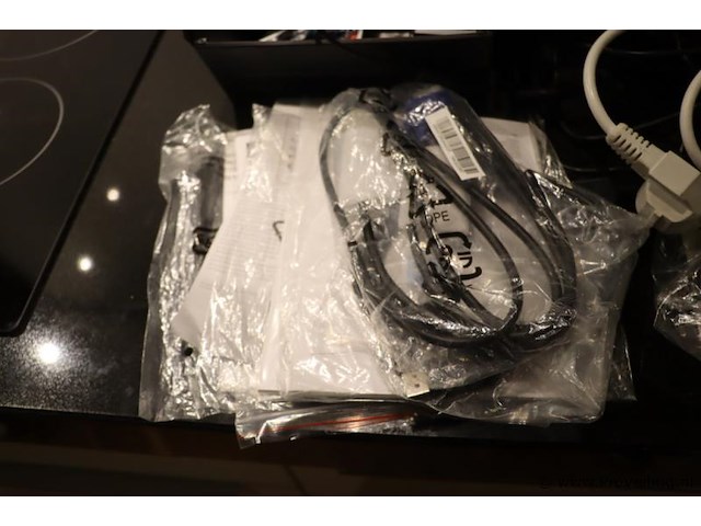 Partij diversen bestaande uit o.a. stekkerdozen & aansluitsnoeren - afbeelding 6 van  6