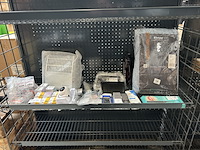 Partij diversen en elektronica artikelen, w.o. philips, slv, cerave - afbeelding 1 van  7