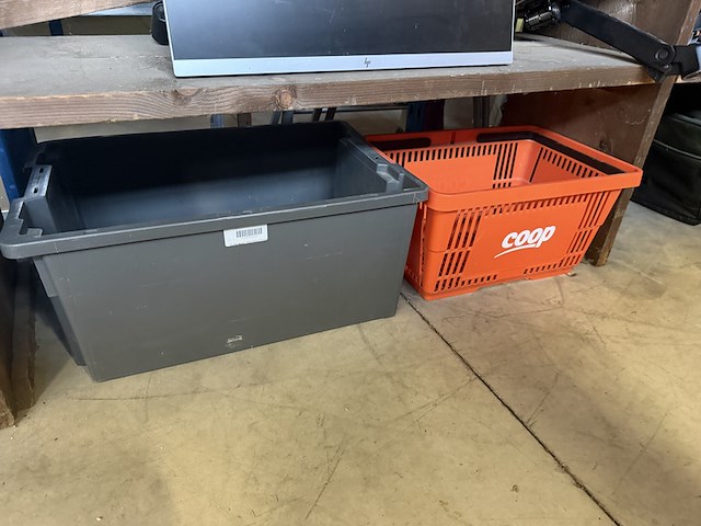 Partij diversen exclusief kast w.o. hp, samsung - afbeelding 2 van  13