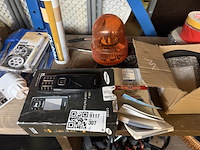 Partij diversen exclusief kast w.o. hp, samsung - afbeelding 7 van  13