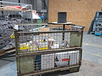 Partij diversen in gitterbox - afbeelding 1 van  11