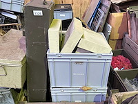 Partij diversen legeruitrusting en magazijninventaris - afbeelding 2 van  13