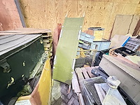 Partij diversen legeruitrusting en magazijninventaris - afbeelding 1 van  13