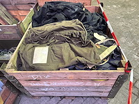 Partij diversen legeruitrusting en magazijninventaris - afbeelding 10 van  13