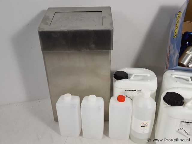 Partij diversen o.a. afvalbak & desinfectiemateriaal - afbeelding 5 van  6