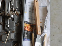 Partij diversen o.a. bosch schuurmachine type psp 230, handzaag, tang, boor & stanley messen - afbeelding 9 van  9