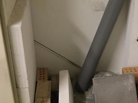 Partij diversen o.a. excluton sierzand, speciekuip, jerrycans, metselmortel & plantengieter - afbeelding 3 van  14