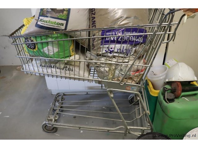 Partij diversen o.a. excluton sierzand, speciekuip, jerrycans, metselmortel & plantengieter - afbeelding 5 van  14